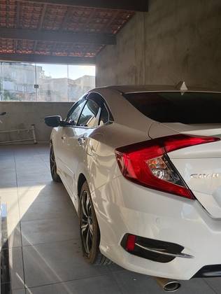 HONDA CIVIC 1.5 16V TURBO GASOLINA TOURING 4P CVT HONDA CIVIC 1.5 16V TURBO GASOLINA TOURING 4P CVT